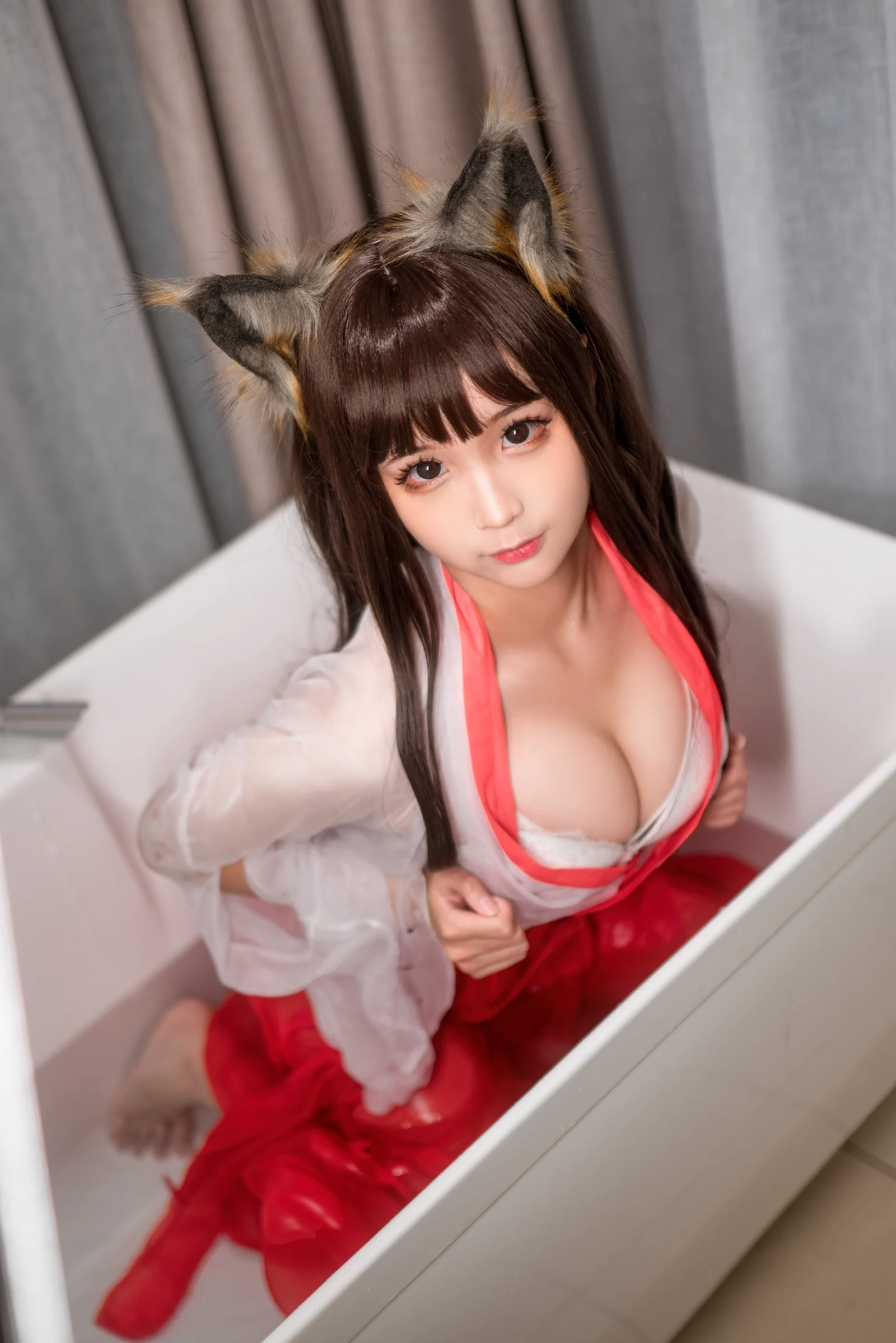 032
